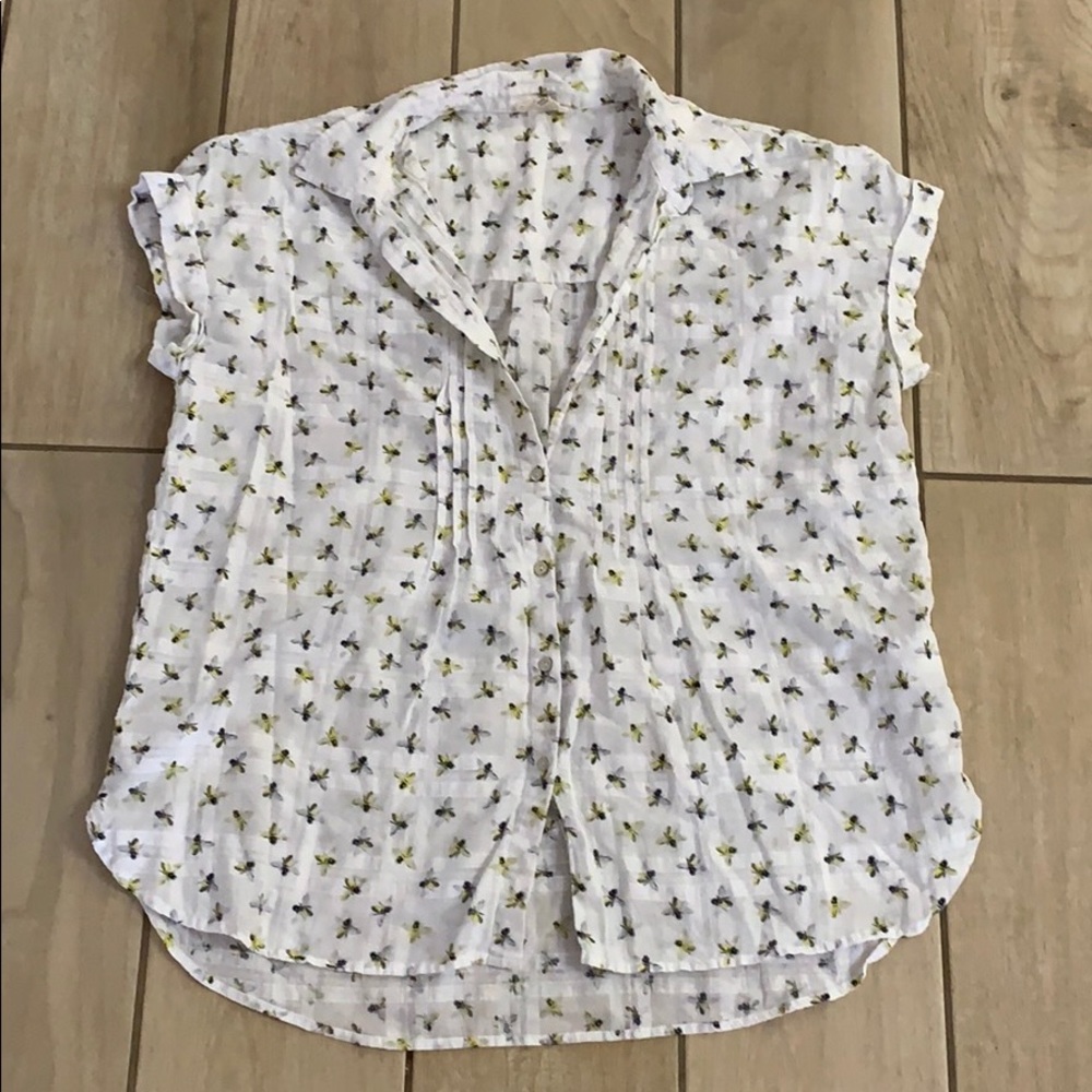 Jane and Delancey Bumble bee button up shirt